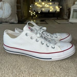 Converse Chuck Taylor All Star Low White Women’s Size 9/ Men’s Size 7.5